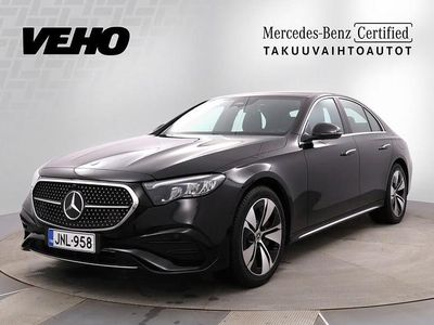 Musta Käytetty 2024 Mercedes E300 Advanced Sedan | 67 900 € (Hieman kallis)