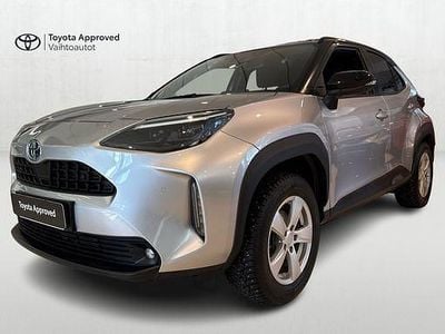 Käytetty Toyota Yaris Cross Plus 116 HP (85 kW) 2023 Hopea Katumaasturi