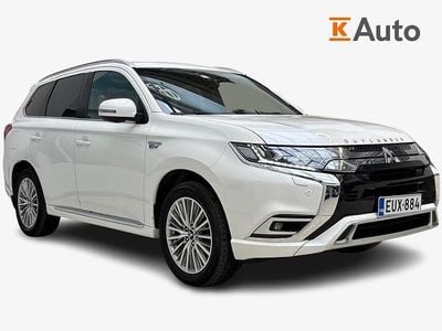 Käytetty Mitsubishi Outlander P-HEV Instyle 135 HP (99 kW) 2021 Valkoinen Katumaasturi