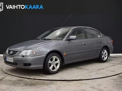 Käytetty Toyota Avensis Sol 200 HP (147 kW) 2002 Sedan