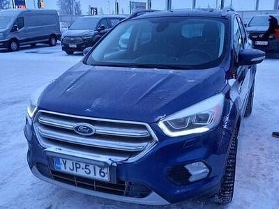 Käytetty Ford Kuga Titanium 150 HP (110 kW) 2017 Sininen Katumaasturi