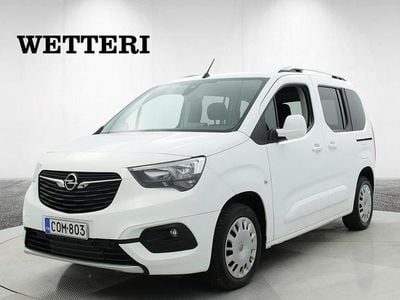 Käytetty Opel Combo Life Innovation 131 HP (96 kW) 2020 Tila-auto