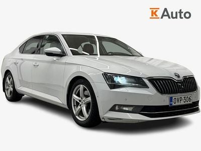 Käytetty Skoda Superb Elegance 180 HP (132 kW) 2017 Valkoinen Sedan