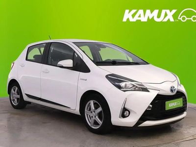 Valkoinen Käytetty 2018 Toyota Yaris Hybrid Active Sedan | 12 780 € (Hyvä tarjous)