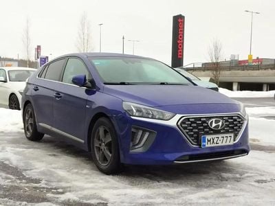 Käytetty Hyundai Ioniq Edition 105 HP (77 kW) 2020 Sininen Viistoperä