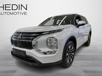 Uusi 2025 Mitsubishi Outlander P-HEV Invite Katumaasturi | 54 323 €