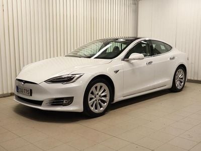 Valkoinen Käytetty 2018 Tesla Model S Viistoperä | 29 900 €