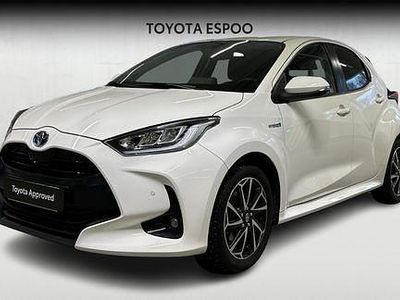 Valkoinen Käytetty 2021 Toyota Yaris Style Viistoperä | 20 490 € (Hieman kallis)