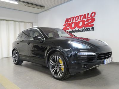 käytetty Porsche Cayenne S Tiptronic 4.8 Huippuvarusteilla ! Webasto, Adaptiivinen cruise, 20/21" vanteet, Sport putkisto, Niskanäytöt