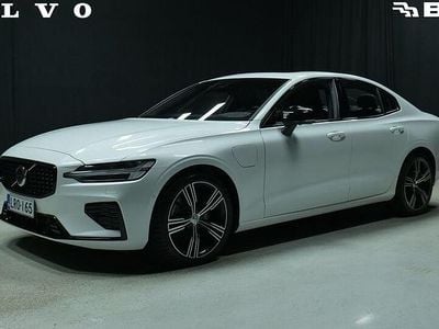 Valkoinen Käytetty 2023 Volvo S60 Performance Sedan | 41 500 € (Perustarjous)