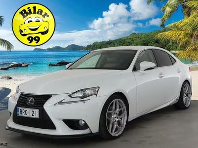 Lexus IS300h