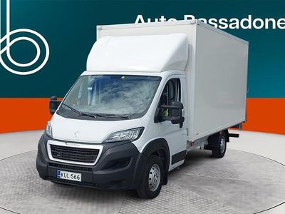Käytetty Peugeot Boxer S 140 HP (102 kW) 2022 Van