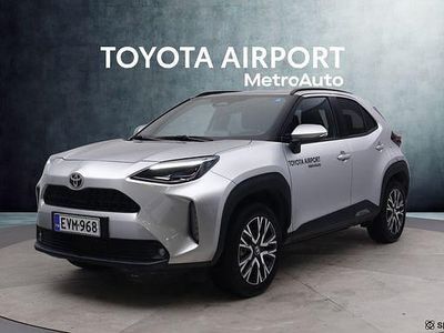 Hopea Käytetty 2024 Toyota Yaris Cross Plus Katumaasturi | 30 890 € (Perustarjous)