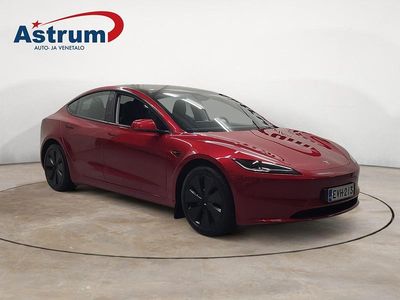 Valkoinen Käytetty 2021 Tesla Model 3 Standard Range Plus Sedan | 44 690 €