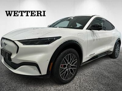 Valkoinen Käytetty 2025 Ford Mustang Mach-E Premium Katumaasturi | 54 900 €