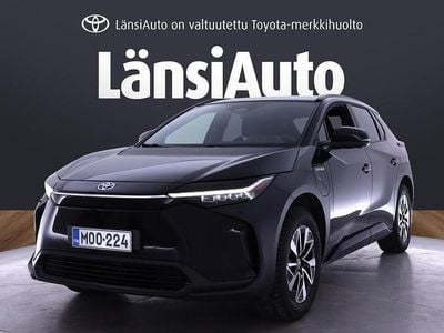 Käytetty Toyota bZ4X Style 252 kW (343 HP) 2022 Katumaasturi