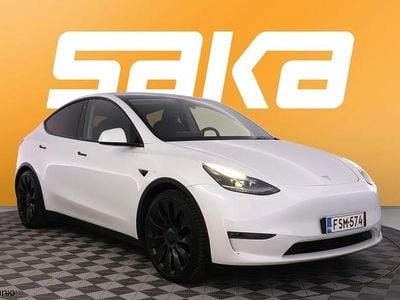Käytetty 2023 Tesla Model Y Performance Katumaasturi | 36 990 € (Perustarjous)