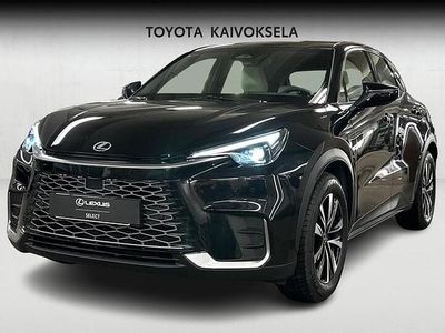 Musta Käytetty 2025 Lexus LBX Launch Edition Katumaasturi | 39 500 €