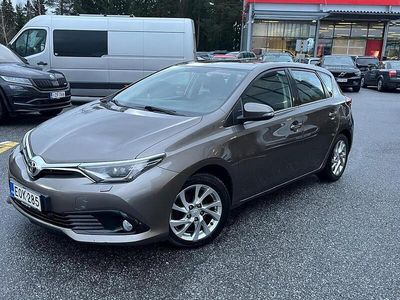 Harmaa Käytetty 2016 Toyota Auris Active Viistoperä | 13 900 € (Perustarjous)