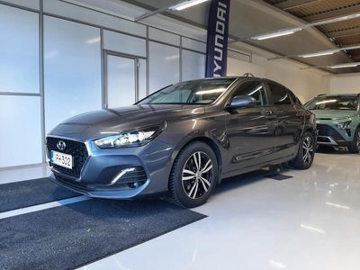 käytetty Hyundai i30 Fastback Porvoon autoliikkeessä 1,4 T-GDI 140 hv 7DCT-aut Comfort