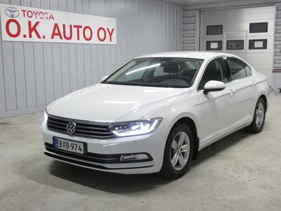 käytetty VW Passat Sedan Comfortline 1,5 TSI EVO 110 kW (150 hv) DSG-automaatti - 1-Omistaja - Webasto!