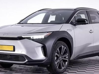 Hopea Käytetty 2022 Toyota bZ4X Premium Katumaasturi | 38 880 € (Perustarjous)