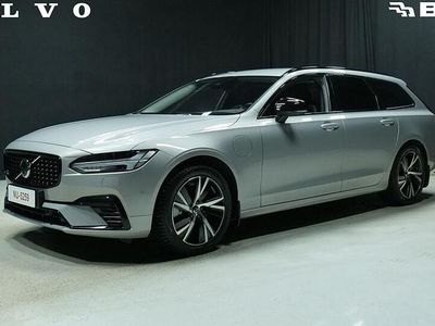 Hopea Käytetty 2025 Volvo V90 Plus Farmari | 49 400 € (Kallis)