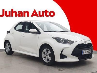 Valkoinen Käytetty 2020 Toyota Yaris Active Viistoperä | 16 290 € (Perustarjous)