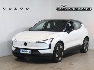 Valkoinen Käytetty 2025 Volvo EX30 Performance Katumaasturi | 45 800 € (Hieman kallis)