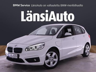 Käytetty BMW 225 Active Tourer Sport Line 224 HP (164 kW) 2017 Tila-auto