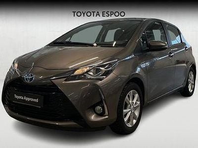 Käytetty Toyota Yaris Active 72 HP (52 kW) 2018 Harmaa Viistoperä