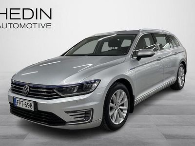 Hopea Käytetty 2018 VW Passat GTE Farmari | 16 890 € (Perustarjous)