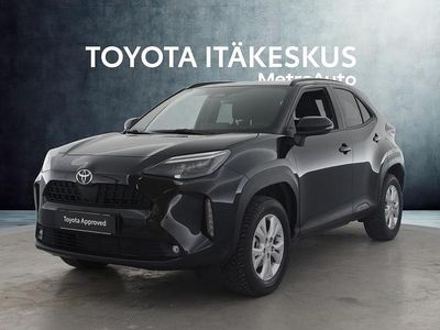 Käytetty Toyota Yaris Cross 116 HP (85 kW) 2024 Musta Katumaasturi