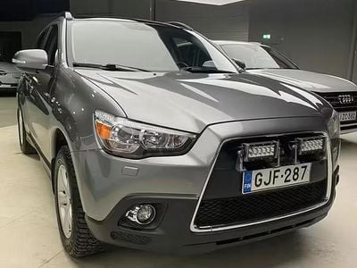 Käytetty Mitsubishi ASX Invite 204 HP (150 kW) 2011 Sininen Katumaasturi