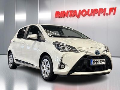 Käytetty Toyota Yaris Hybrid Multidrive S 112 HP (82 kW) 2017 Viistoperä