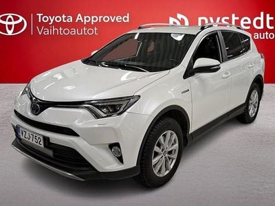 Valkoinen Käytetty 2017 Toyota RAV4 Hybrid Style Katumaasturi | 26 490 € (Hyvä tarjous)