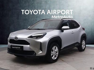 Hopea Käytetty 2024 Toyota Yaris Cross Katumaasturi | 29 990 € (Perustarjous)