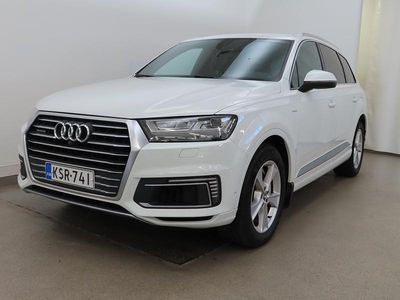 Käytetty Audi Q7 Business 258 HP (189 kW) 2017 Valkoinen Katumaasturi