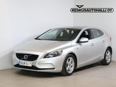 Käytetty Volvo V40 Business Edition 114 HP (83 kW) 2015 Valkoinen Viistoperä