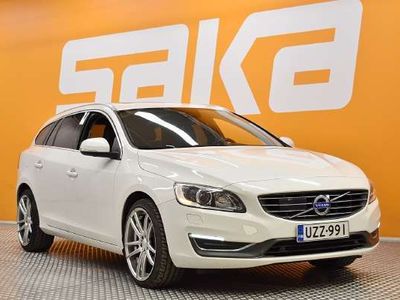 käytetty Volvo V60 D4 Momentum aut ** Webasto / Adapt.cruise / VOC / LED-valot / Piloassist / Digimittari **