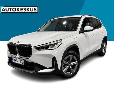 Valkoinen Käytetty 2024 BMW X1 Katumaasturi | 41 290 € (Hieman kallis)