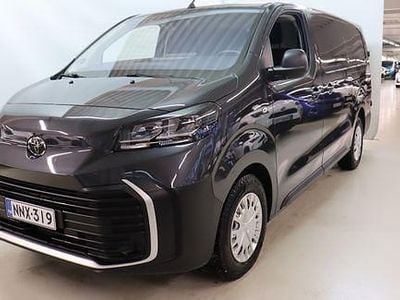 Punainen Käytetty 2024 Toyota Proace Comfort Tila-auto | 40 900 €