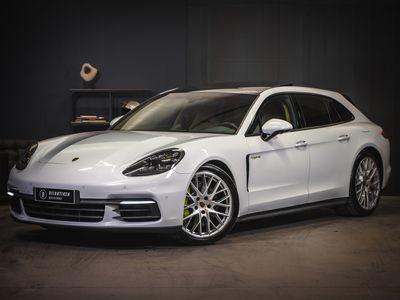 Porsche Panamera 4