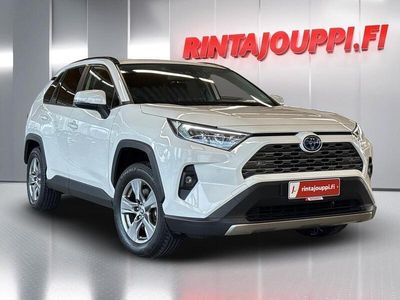 Valkoinen Käytetty 2022 Toyota RAV4 Hybrid Active Katumaasturi | 38 510 € (Hyvä tarjous)