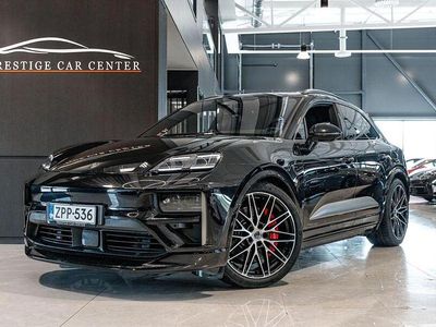 Käytetty 2024 Porsche Macan Turbo Katumaasturi | 124 900 €