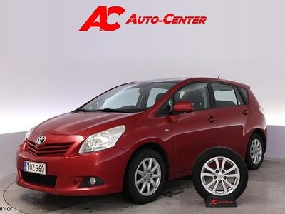 Käytetty Toyota Verso Edition 147 HP (108 kW) 2011 Punainen Tila-auto