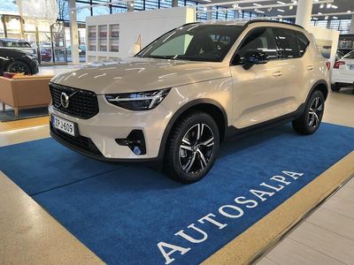 Käytetty Volvo XC40 Plus 163 HP (119 kW) 2025 Katumaasturi
