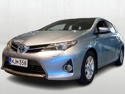 Käytetty Toyota Auris Hybrid Active 99 HP (72 kW) 2014 Sininen Viistoperä