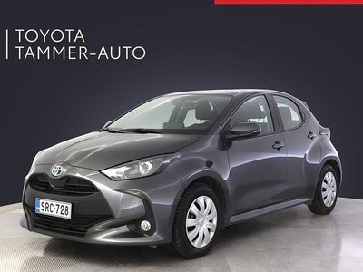 Harmaa Käytetty 2024 Toyota Yaris Hybrid Active Viistoperä | 22 880 € (Perustarjous)