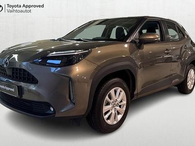 Käytetty Toyota Yaris Cross Active 116 HP (85 kW) 2024 Ruskea Katumaasturi